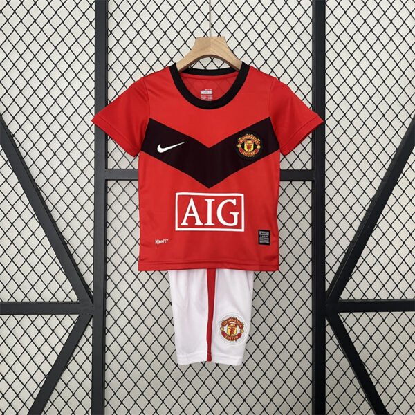 Manchester United 09 10  home retro kids kit