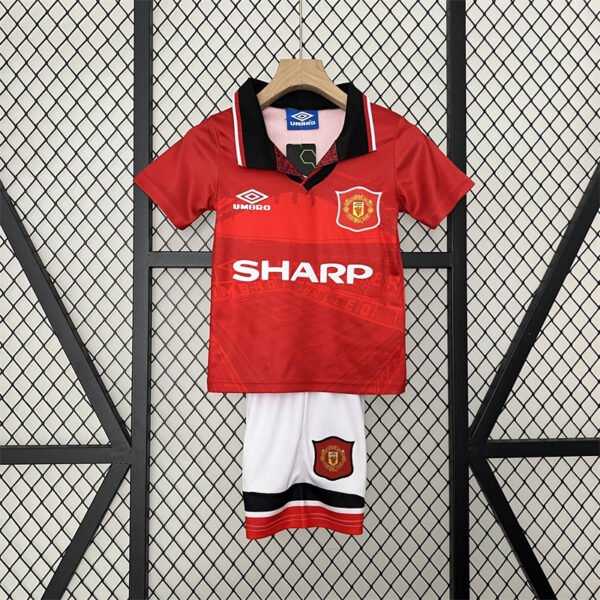 Manchester United 94 96 home retro kids kit