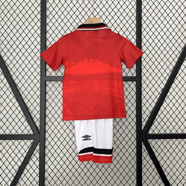 Manchester United 94 96 home retro kids kit - Image 2