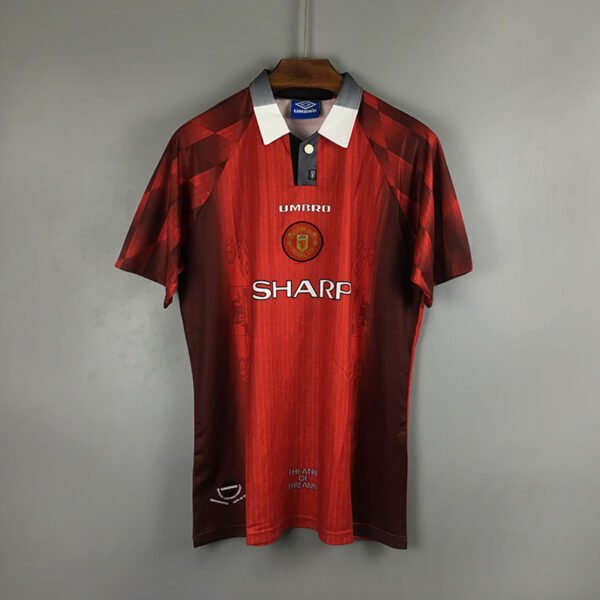 Manchester United 1996 retro shirt