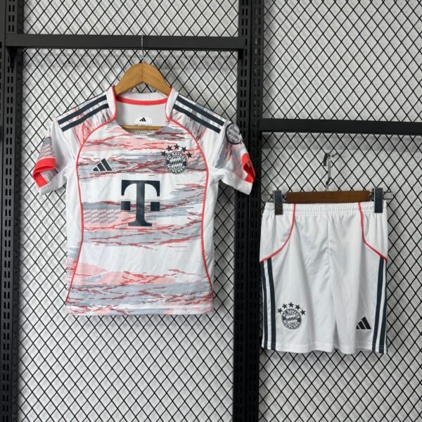 25/26 Bayern  away  kids kit sock