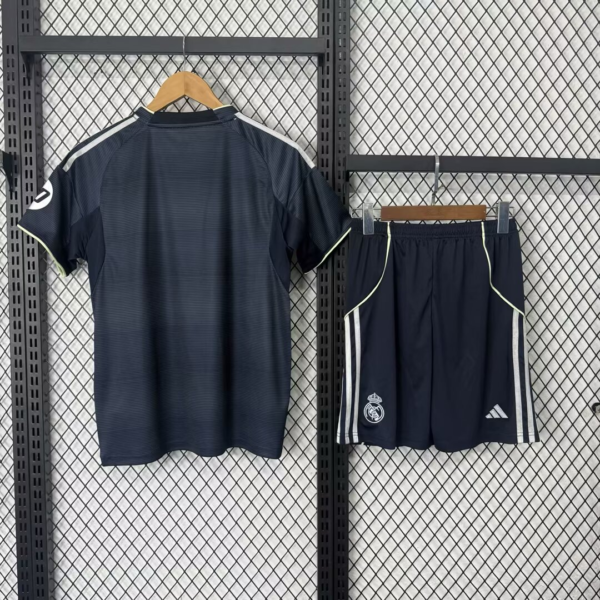 Real Madrid 25/26 away  kids kit sock - Image 2