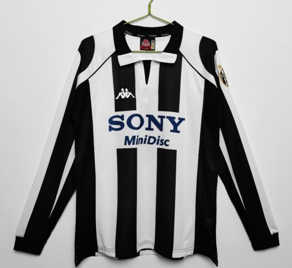 Juventus 97 98  home Long  sleeve shirt