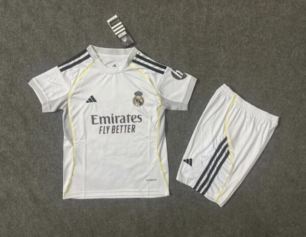 Real Madrid 25/26 home  kids kit sock