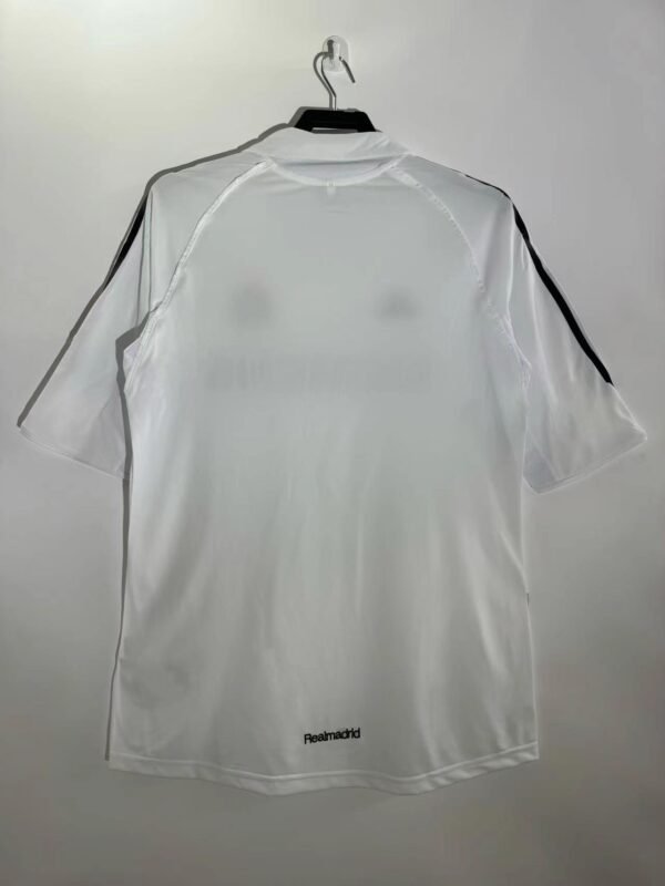 05/06 Real Madrid home  jersey - Image 2