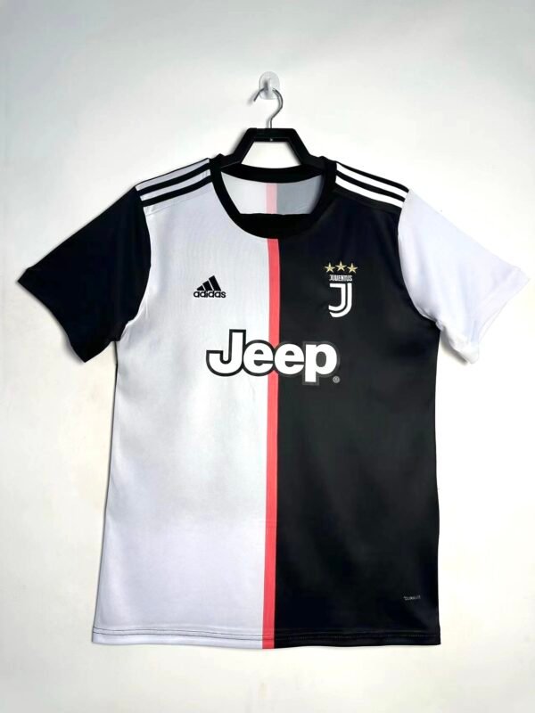Juventus 19/20 home jersey